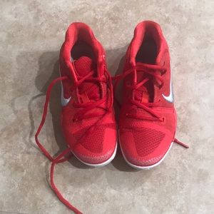 Boys sneakers (Kyrie)